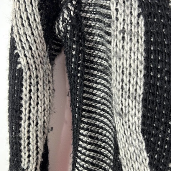 BCBGMAXAZRIA Wool Blend Gray & Black Open Front Waterfall Cardigan Sweater XL - Picture 6 of 12